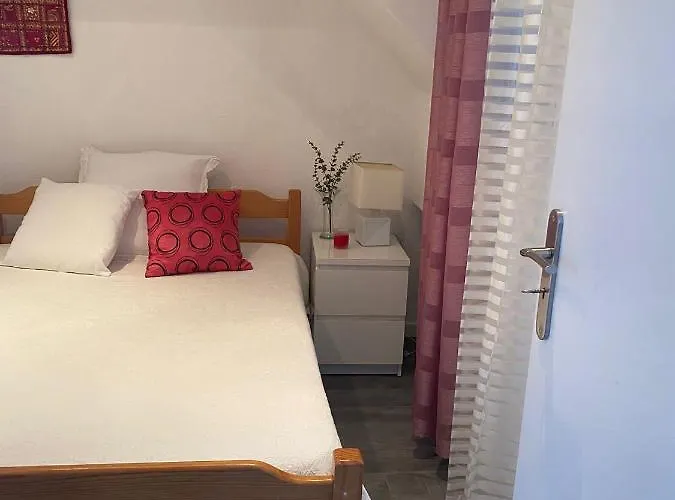 Casa Docim, Casa Tipica Algarvia No Centro Da Velha Daire *